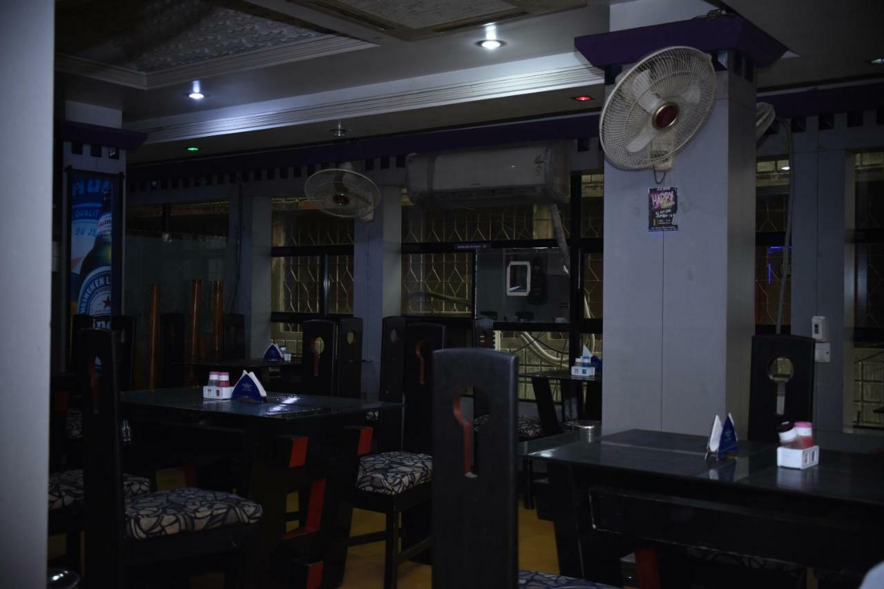 스팟 온 37646 호텔 센터 팰리스 실차르 외부 사진